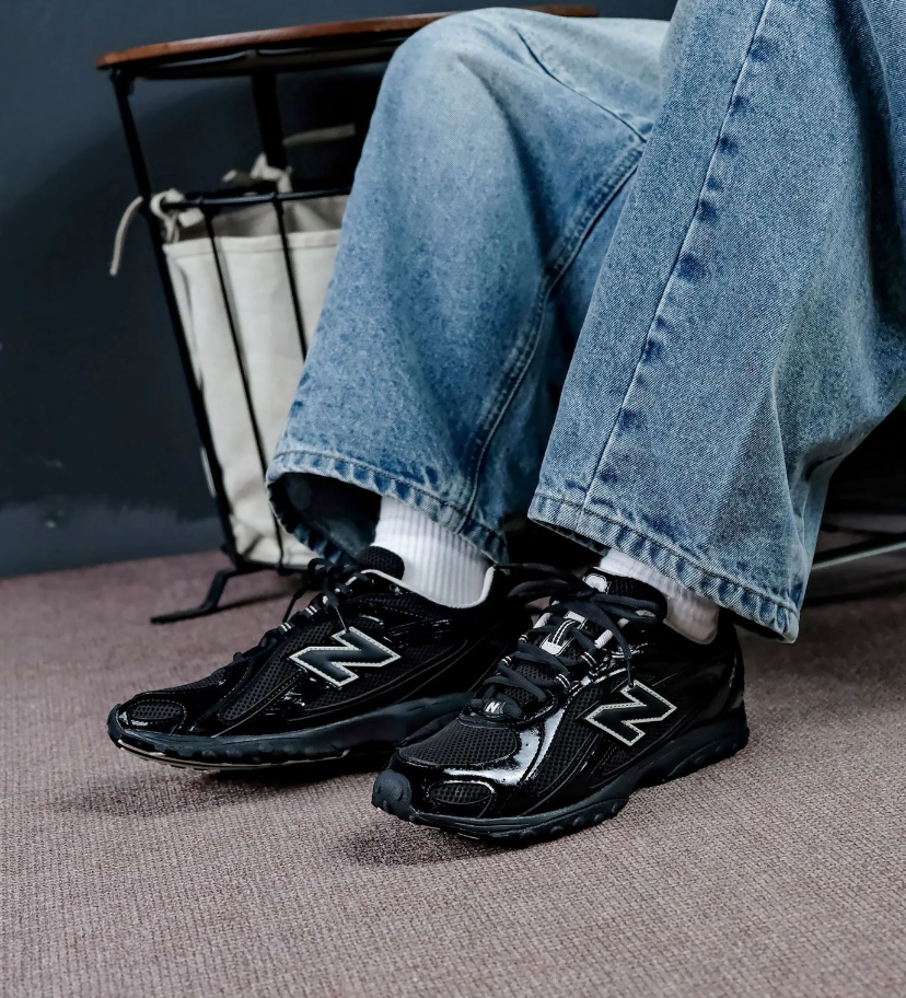 New Balance 204L Black Timberwolf