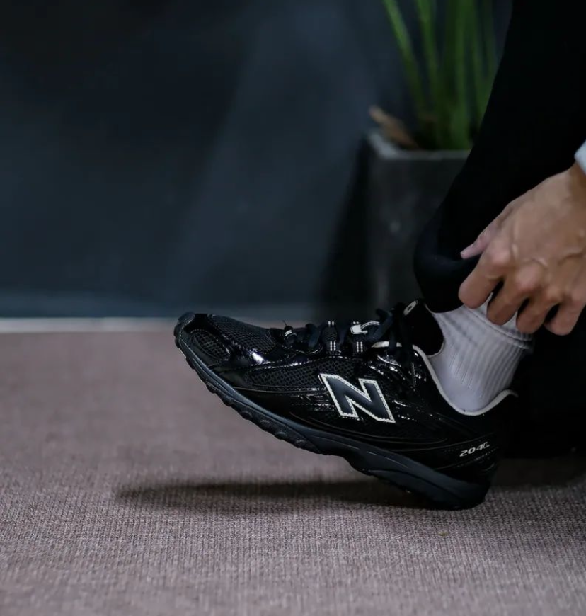 New Balance 204L Black Timberwolf